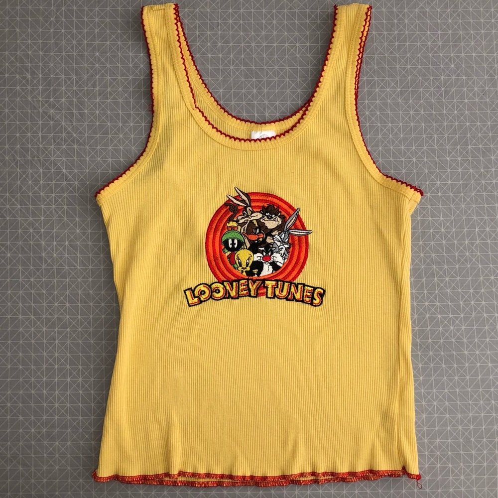 official Looney Tunes tank